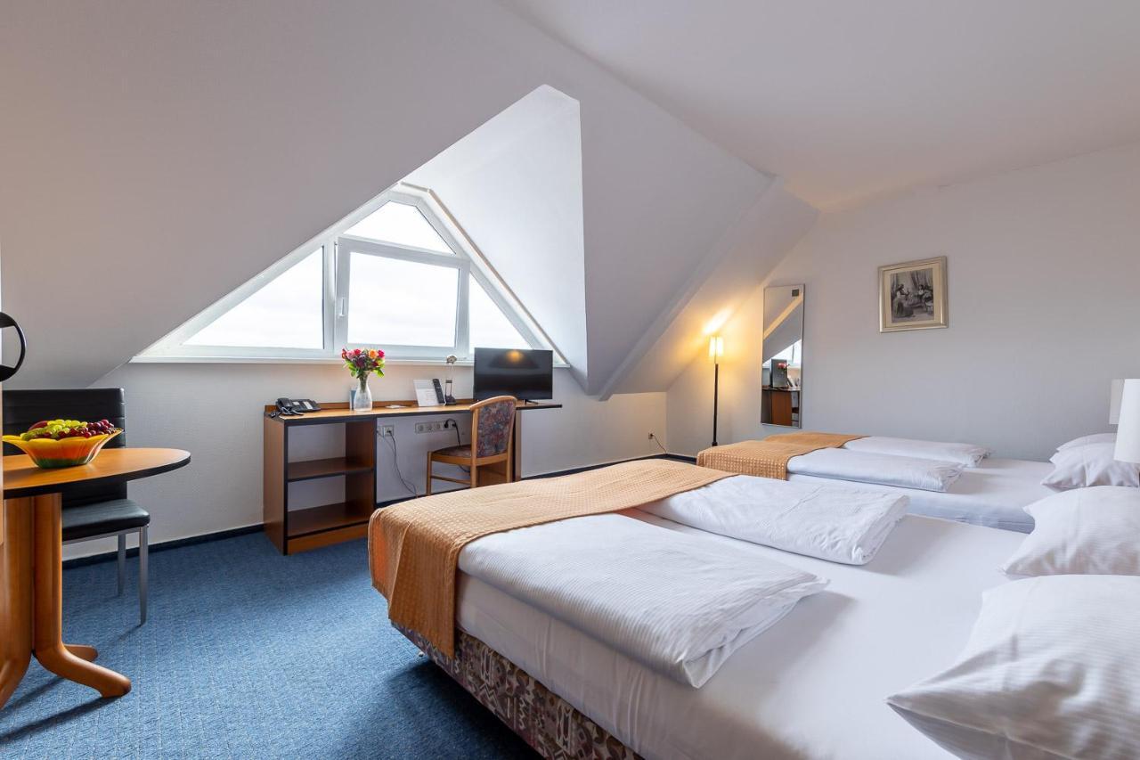 Trip Inn Kongresshotel Frankfurt-Rodgau Bagian luar foto